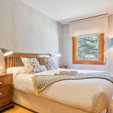 Luderna - Apartamento Con Terraza Barrados Vielha Esterno foto